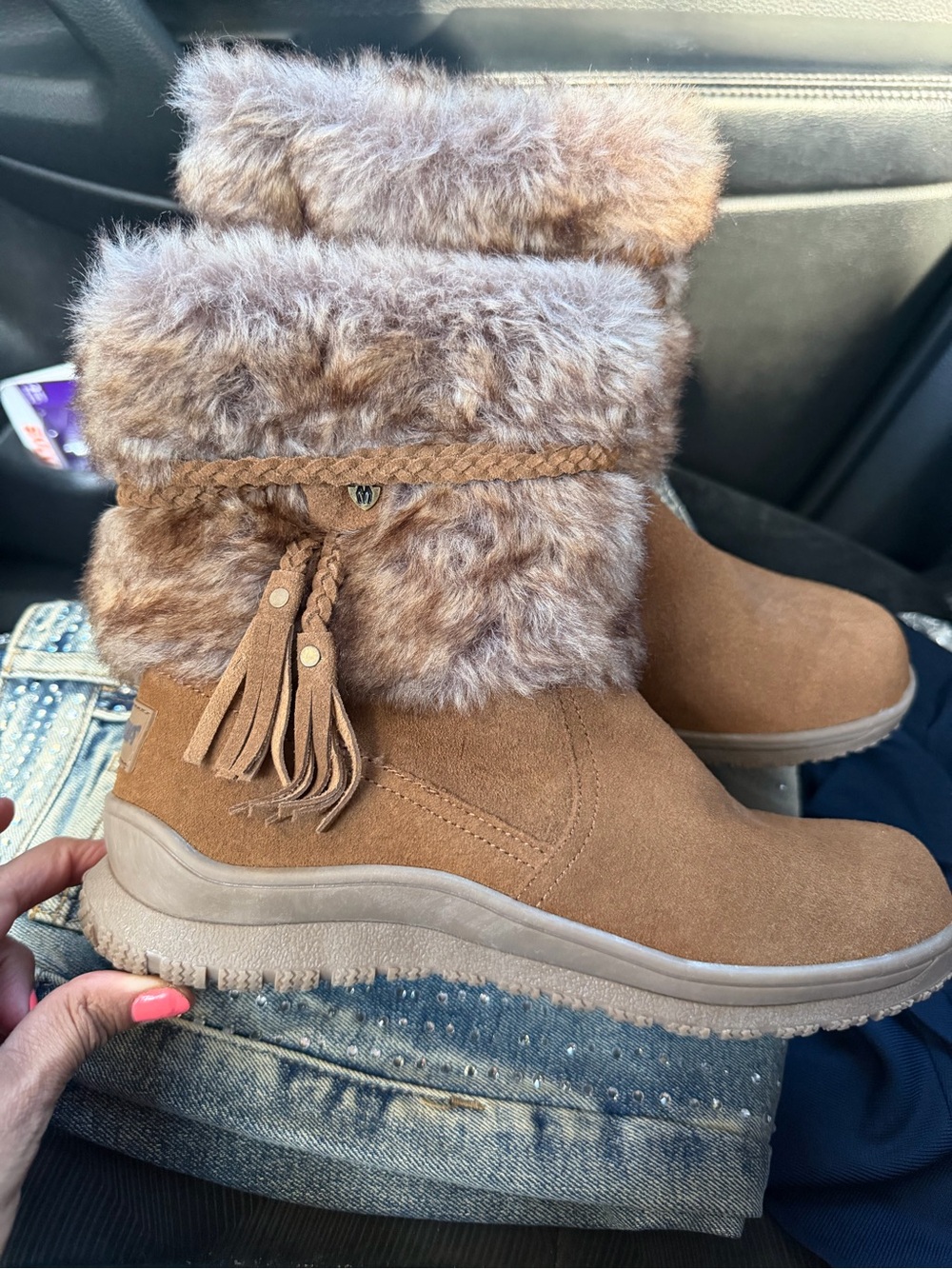 Minnetonka Chestnut Faux Fur Cuff Tassel Winter Boots